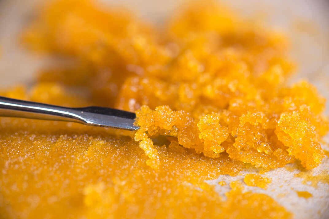 How Much Cannabis Concentrates to Dab? A Guide to Dab Dosing